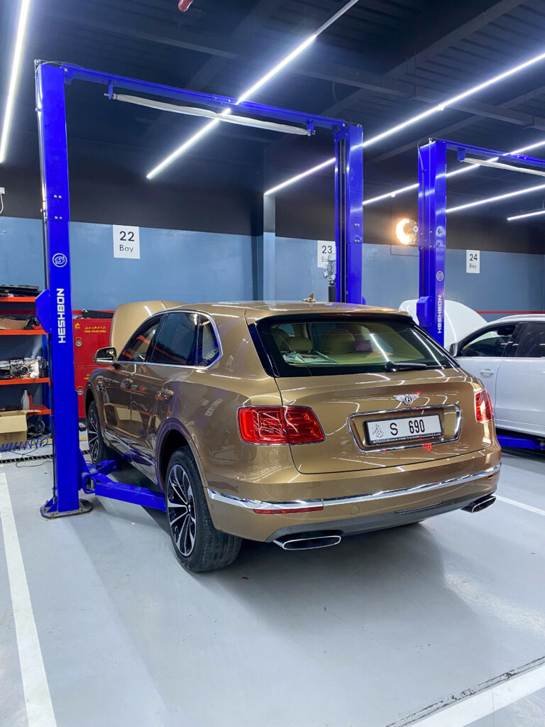 Garage photo 26