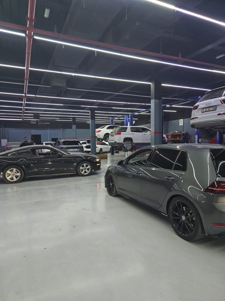 Garage photo 11