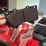 Genuine Toyota Land Cruiser Front Brake Pads 04465-60280 thumbnail 1