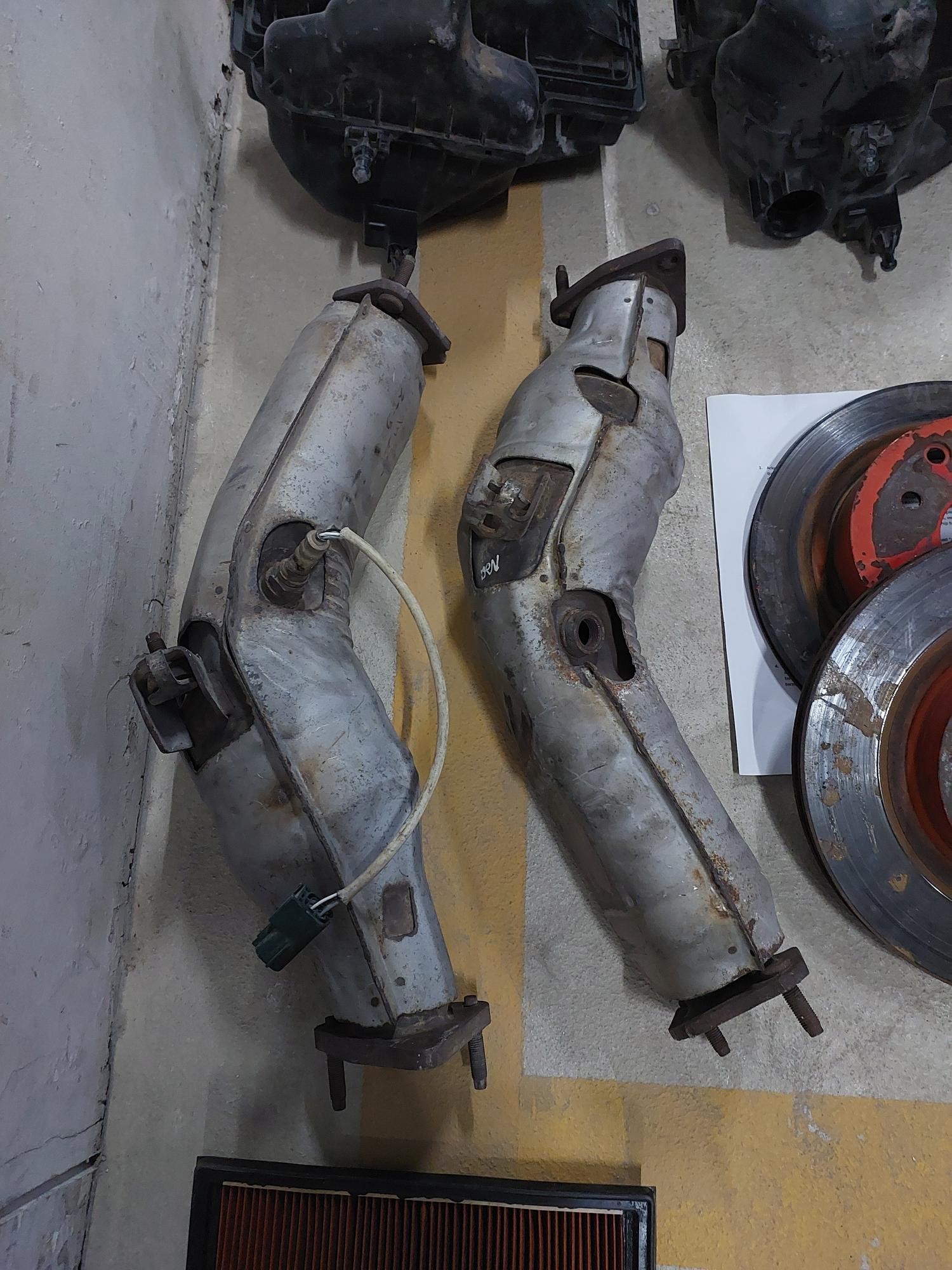 Nissan 350z 2003 / 2005 OEM spare parts / Dubai for sale in Dubai, UAE – photo 15 of 15