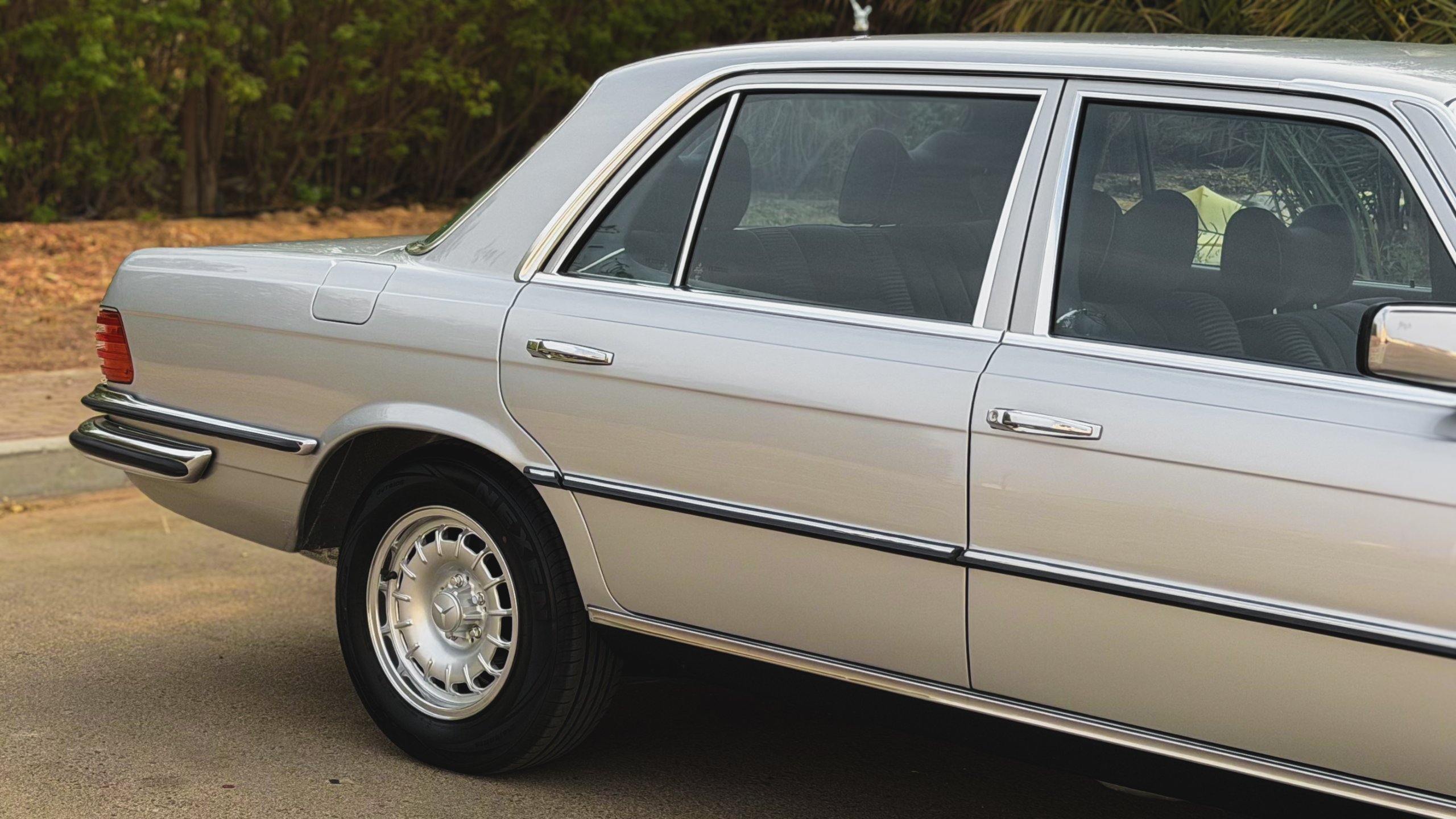 1980 Mercedes-Benz 450 SEL 6.9 for sale in Abu Dhabi, UAE – photo 11 of 20