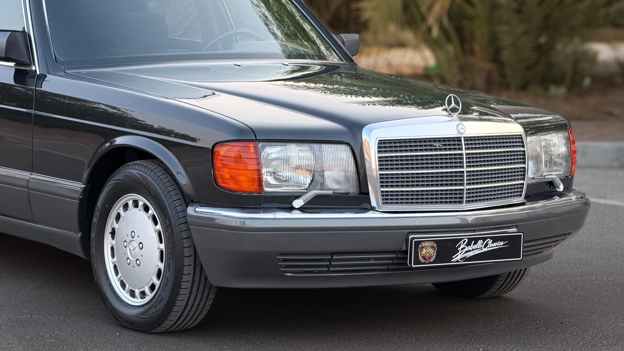 1991 Mercedes-Benz 560 SEL for sale in Abu Dhabi, UAE – photo 15 of 20