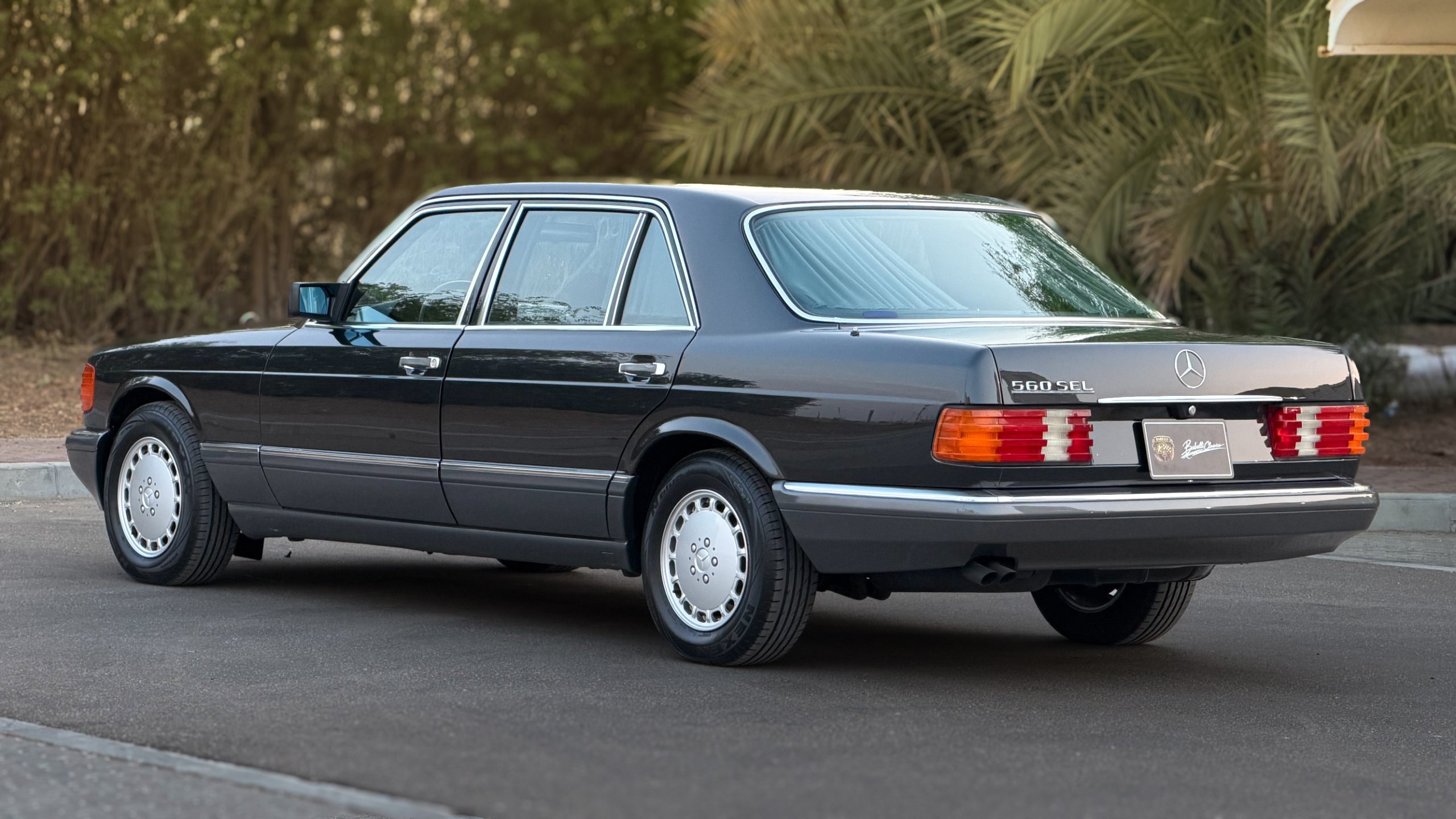 1991 Mercedes-Benz 560 SEL for sale in Abu Dhabi, UAE – photo 7 of 20