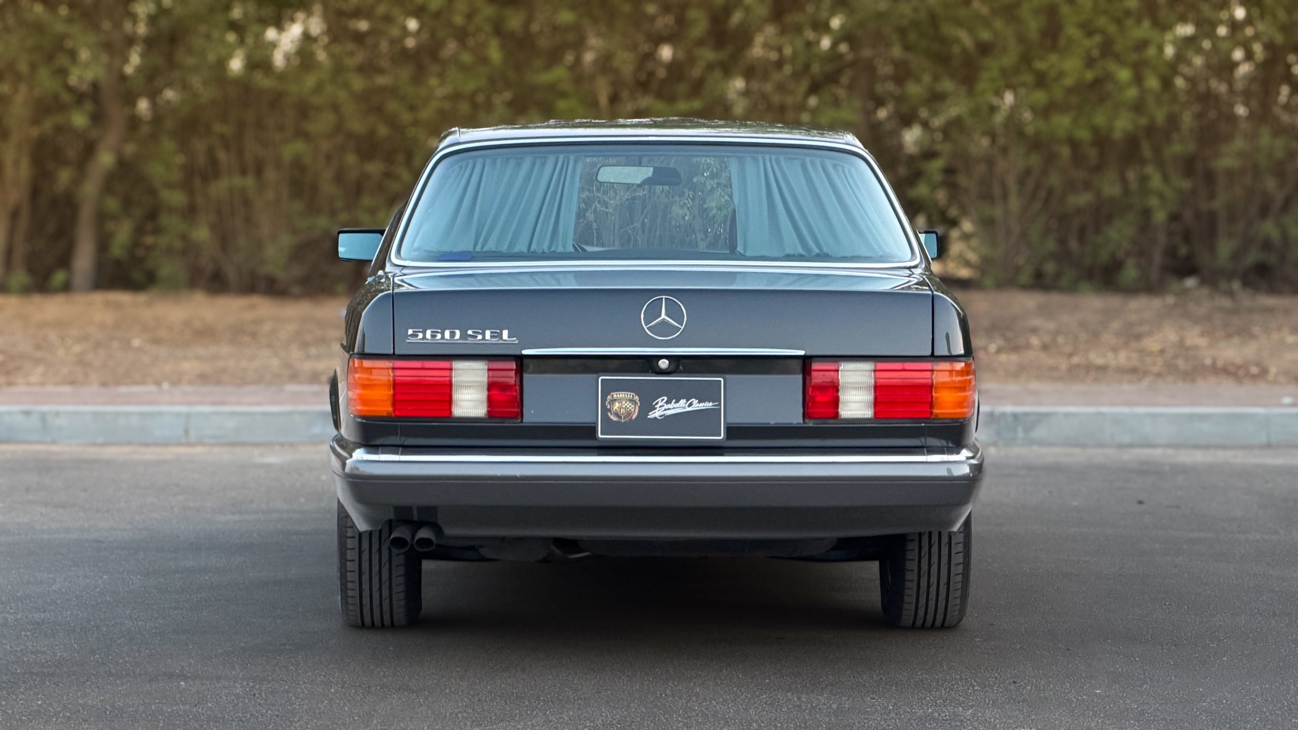 1991 Mercedes-Benz 560 SEL for sale in Abu Dhabi, UAE – photo 9 of 20
