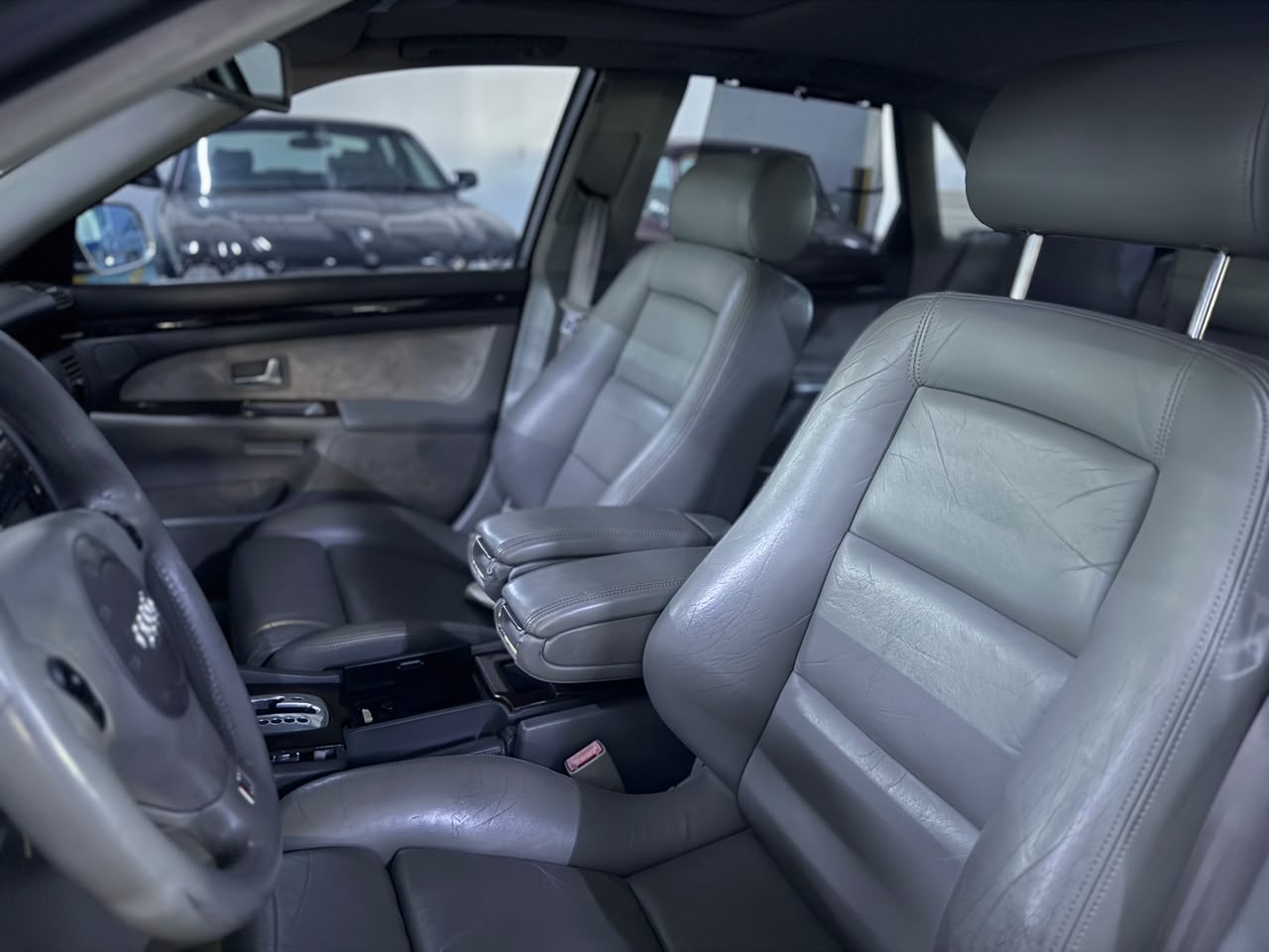 2000 Audi S8 4.2 quattro (D2) 1999 | New engine by Audi UK | Full history from new for sale in Dubai, UAE – photo 11 of 12