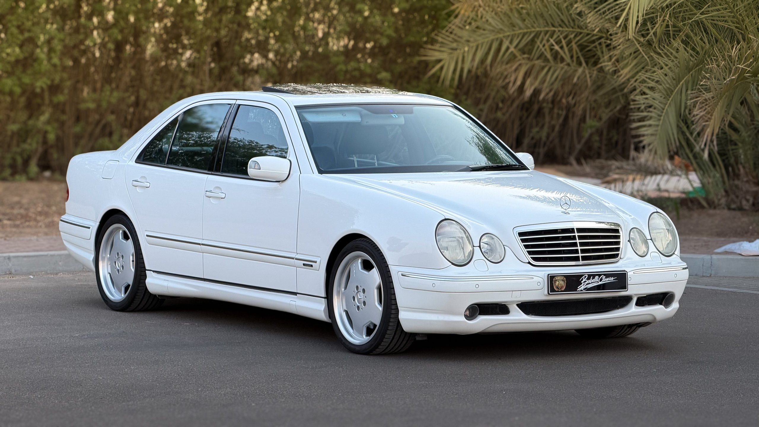 2001 Mercedes-Benz E55 AMG for sale in Abu Dhabi, UAE – photo 13 of 20