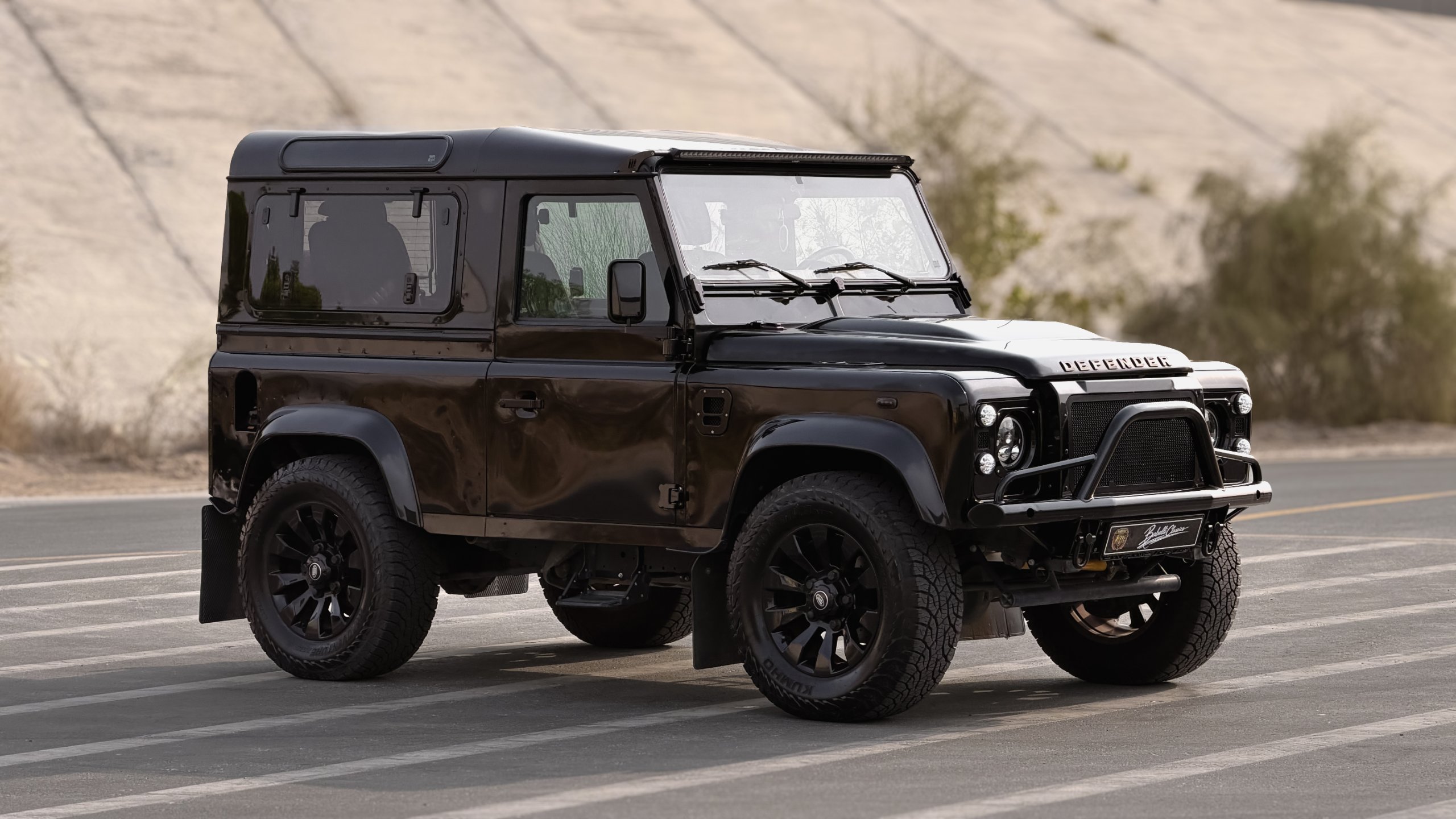 2013 Land Rover Defender 90 KAHN Edition for sale in Dubai, UAE – photo 15 of 20