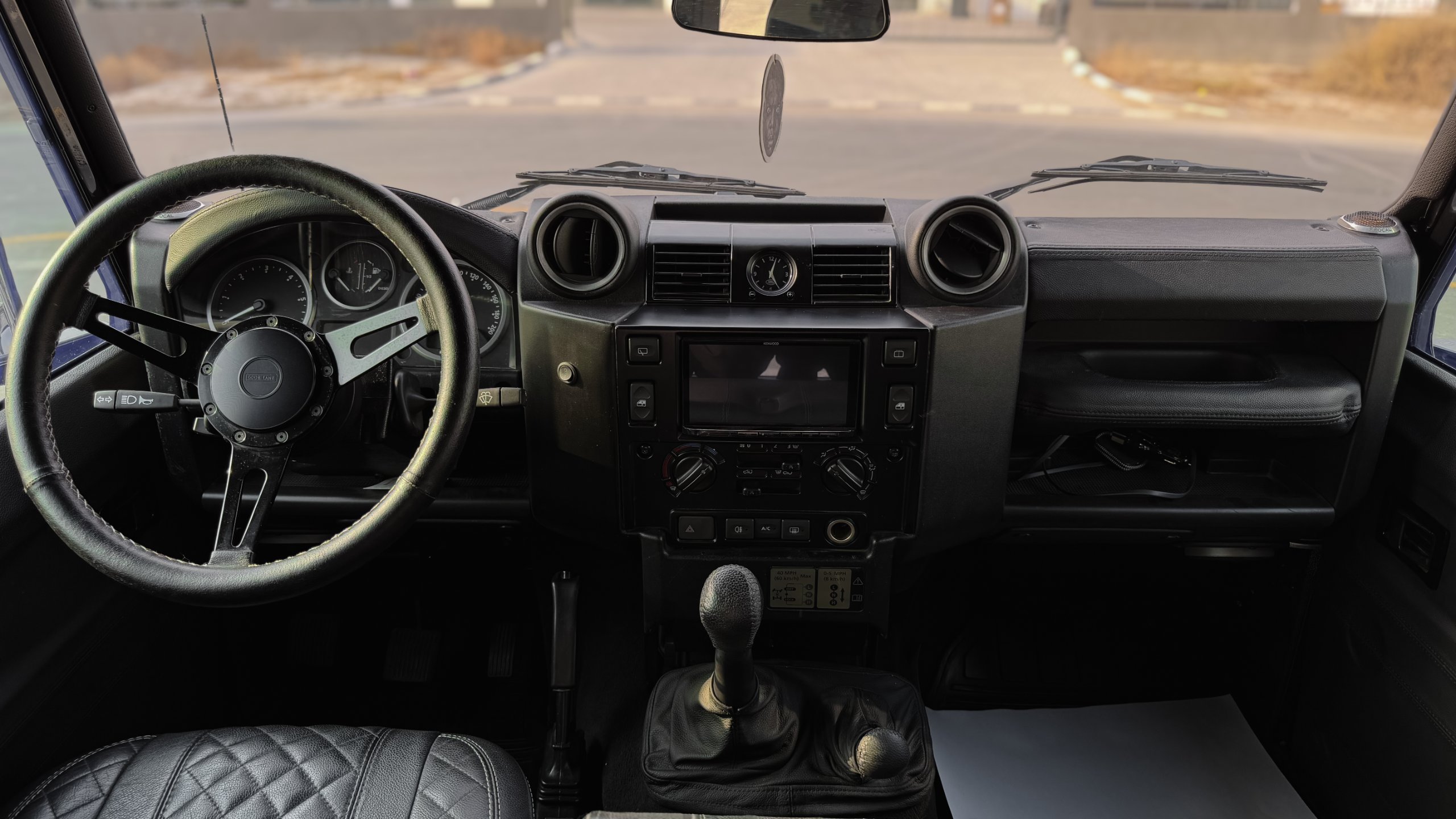 2013 Land Rover Defender 90 KAHN Edition for sale in Dubai, UAE – photo 17 of 20