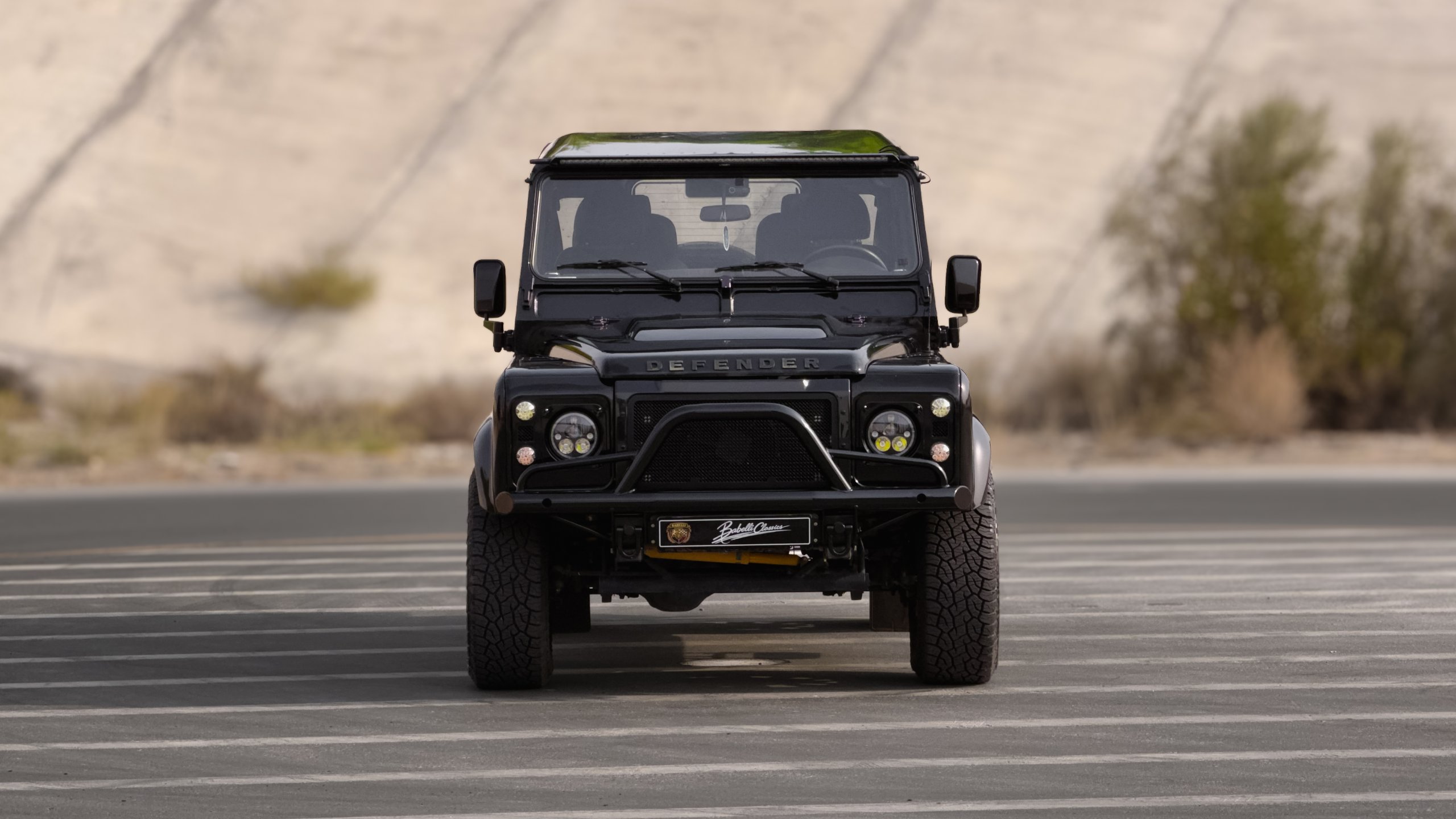 2013 Land Rover Defender 90 KAHN Edition for sale in Dubai, UAE – photo 3 of 20