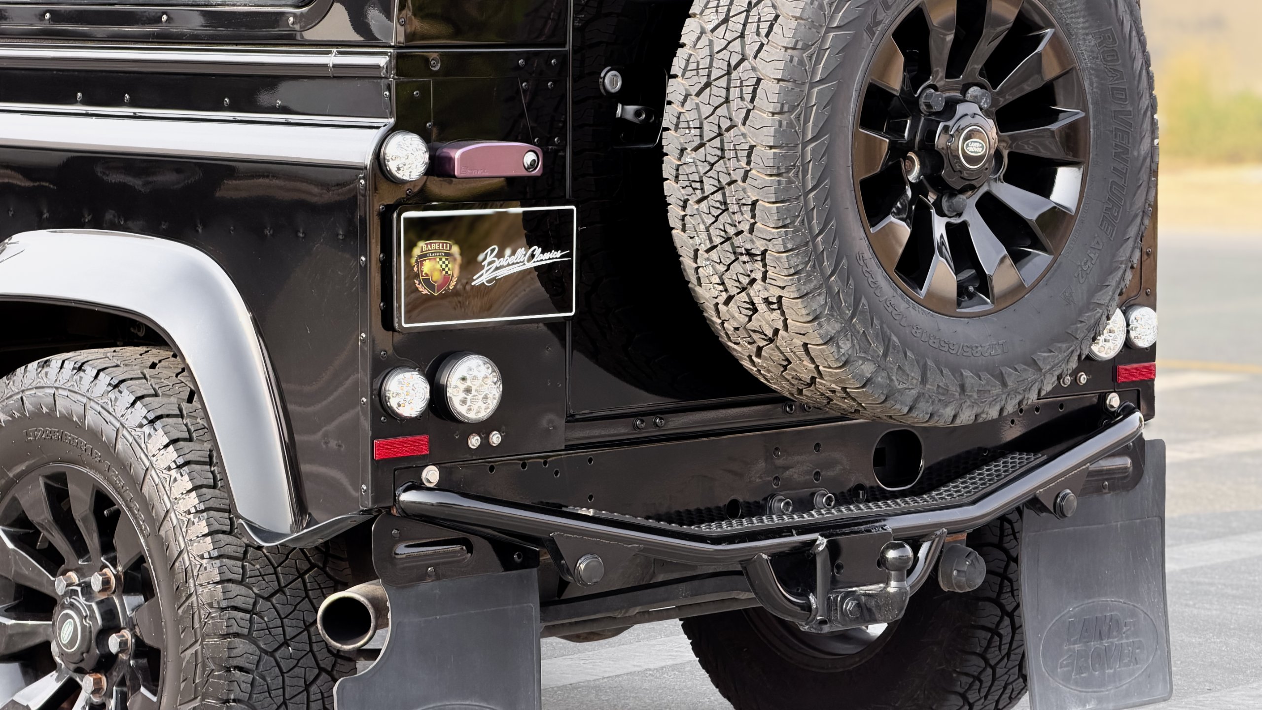 2013 Land Rover Defender 90 KAHN Edition for sale in Dubai, UAE – photo 8 of 20