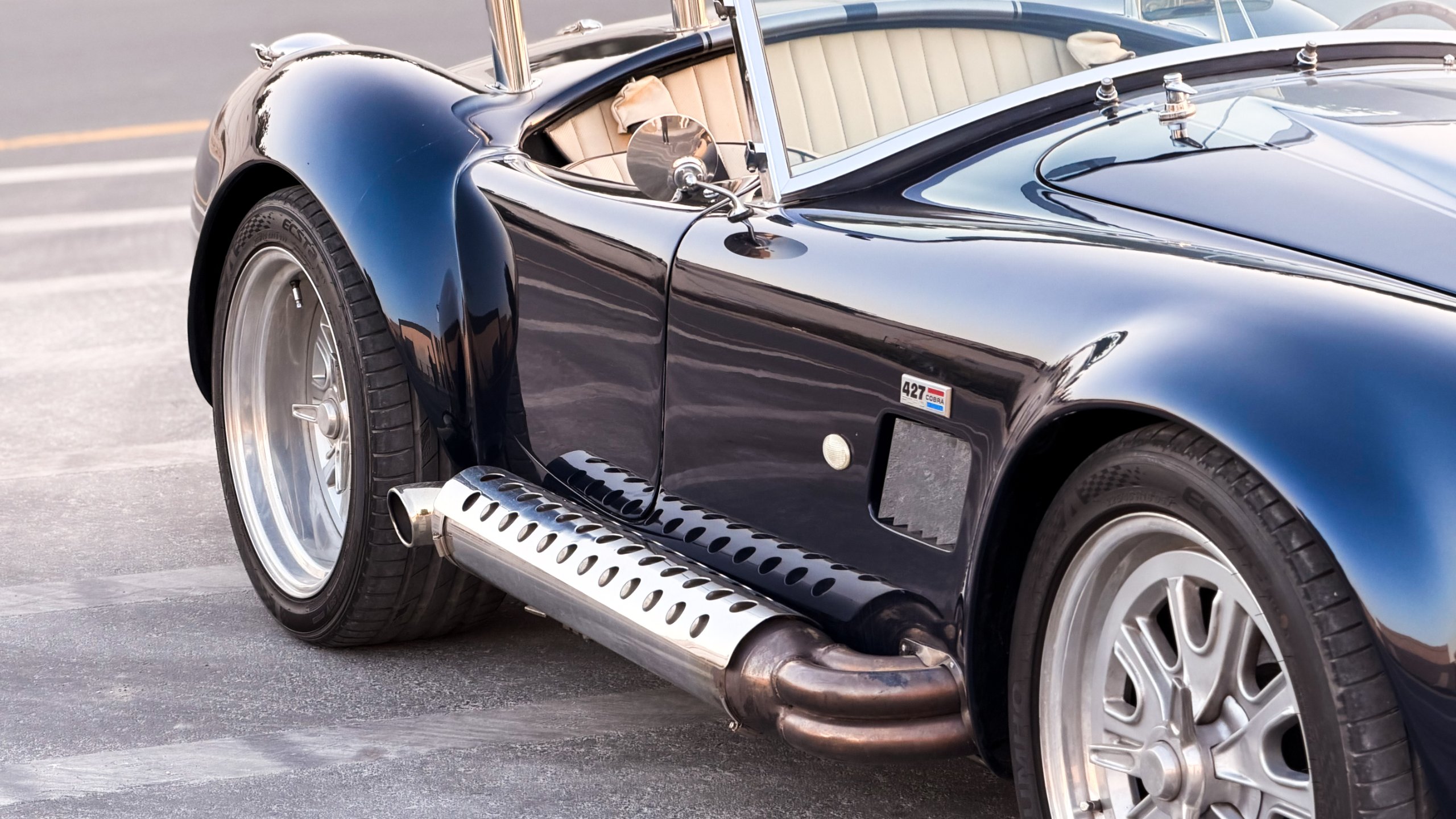 2015 Ford Shelby Cobra Replica for sale in Dubai, UAE – photo 12 of 19