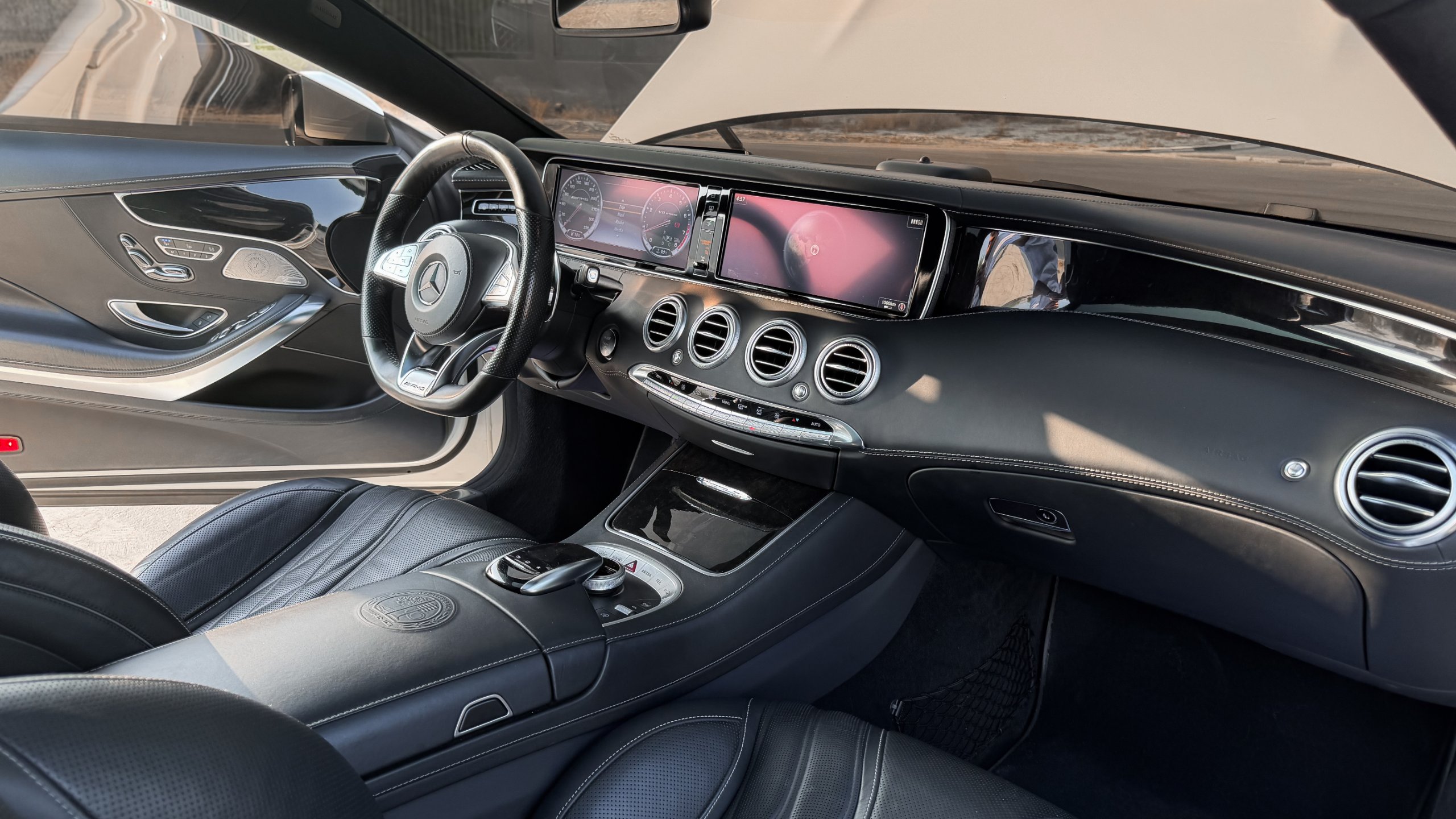 2015 Mercedes-Benz S63 AMG Coupe for sale in Dubai, UAE – photo 16 of 20