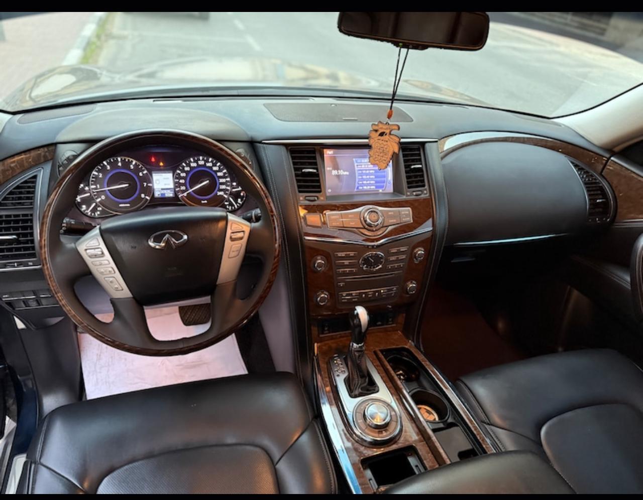 2016 Infiniti QX80 Clean and Very Good Condition (Full Option) for sale in Dubai, UAE – photo 4 of 7