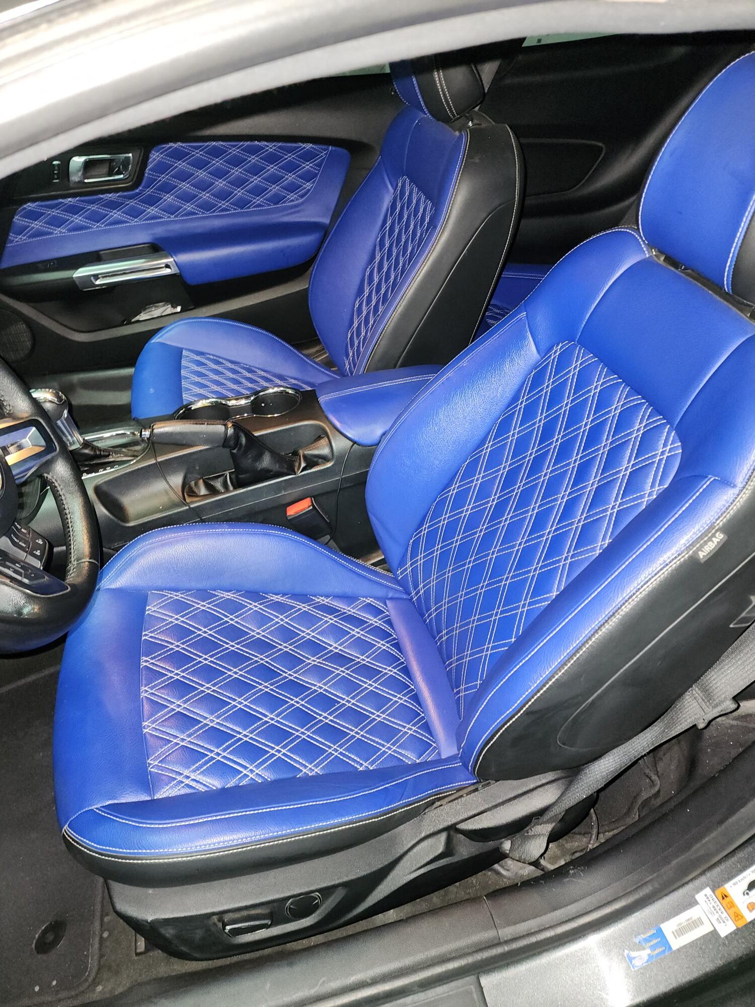 2017 Ford Mustang GT 5.0 V8, US spec for sale in Dubai, UAE – photo 4 of 11