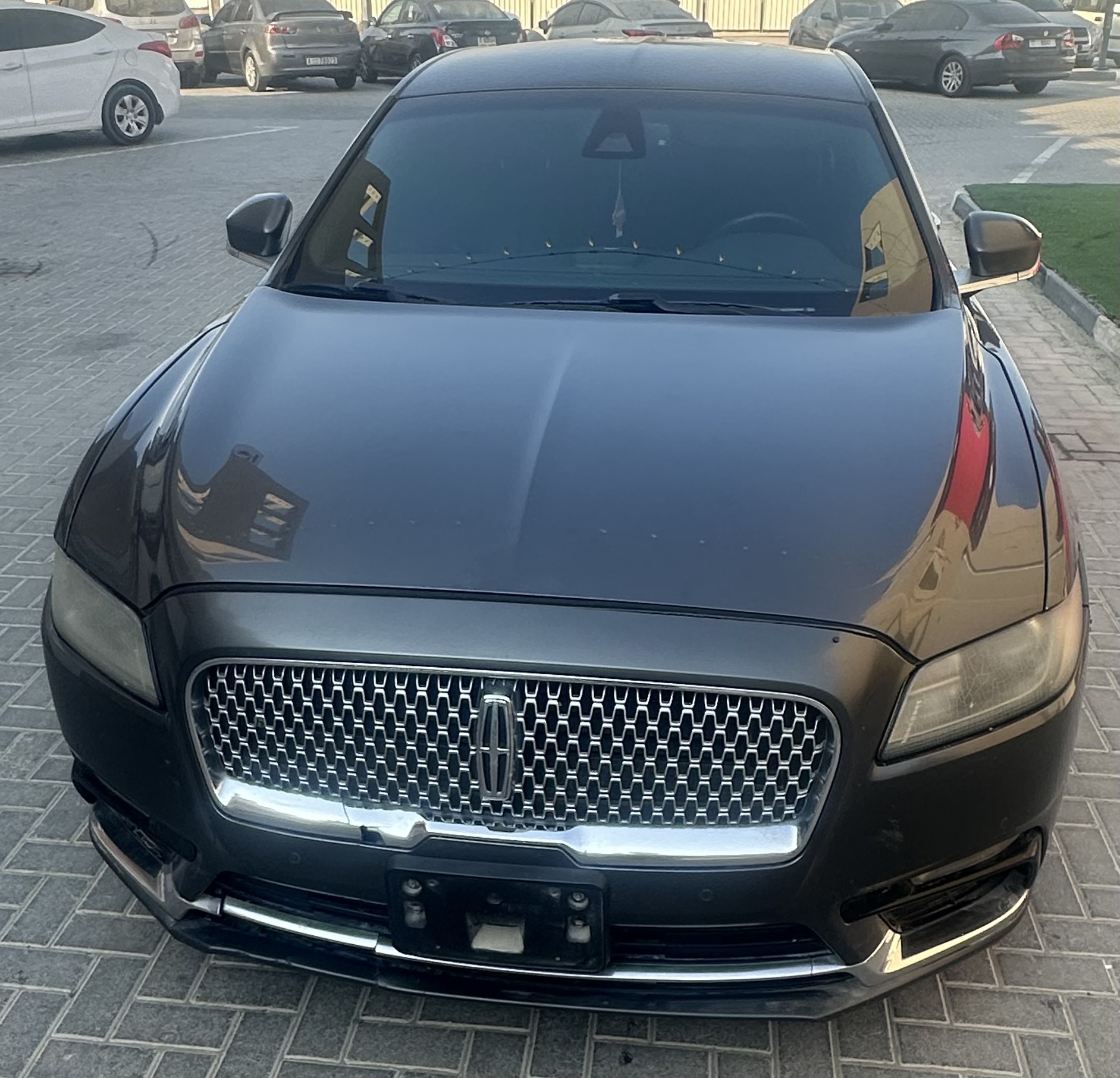 Lincoln Continental – 2019 for sale in Ajman, UAE – photo 3 of 11