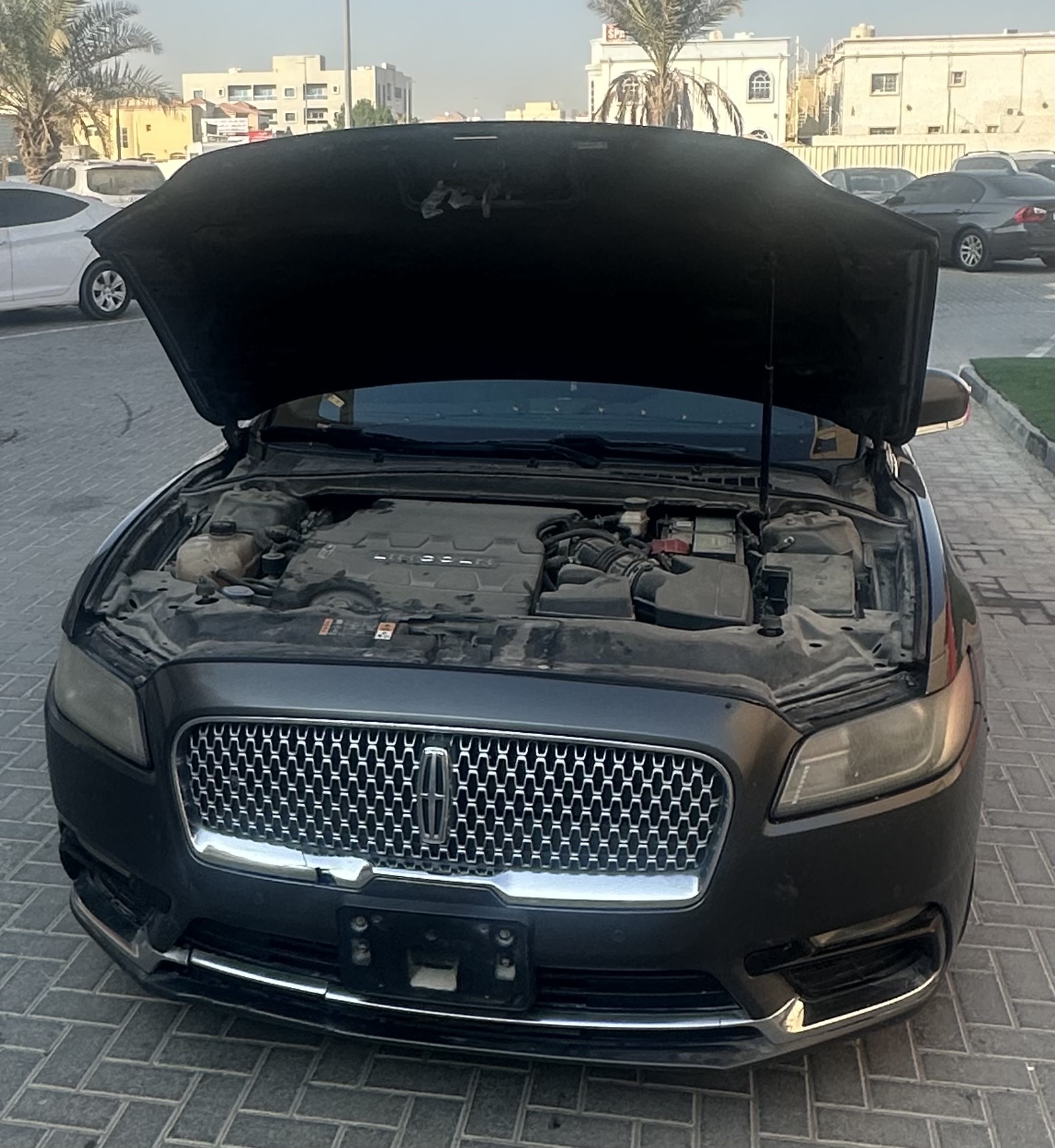 Lincoln Continental – 2019 for sale in Ajman, UAE – photo 4 of 11