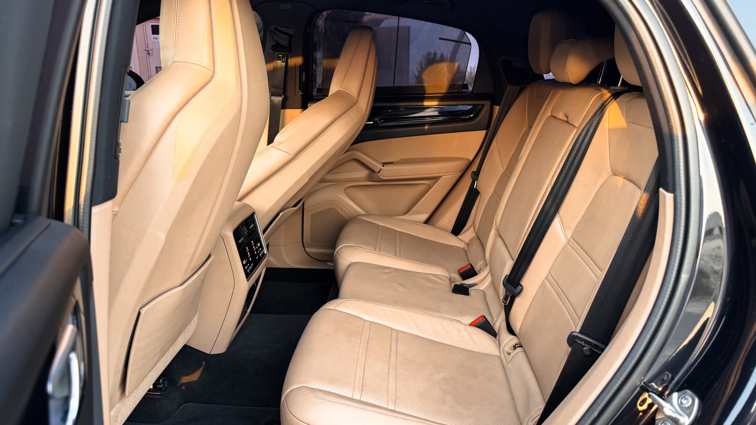 2021 Porsche Cayenne Coupe for sale in Dubai, UAE – photo 19 of 20