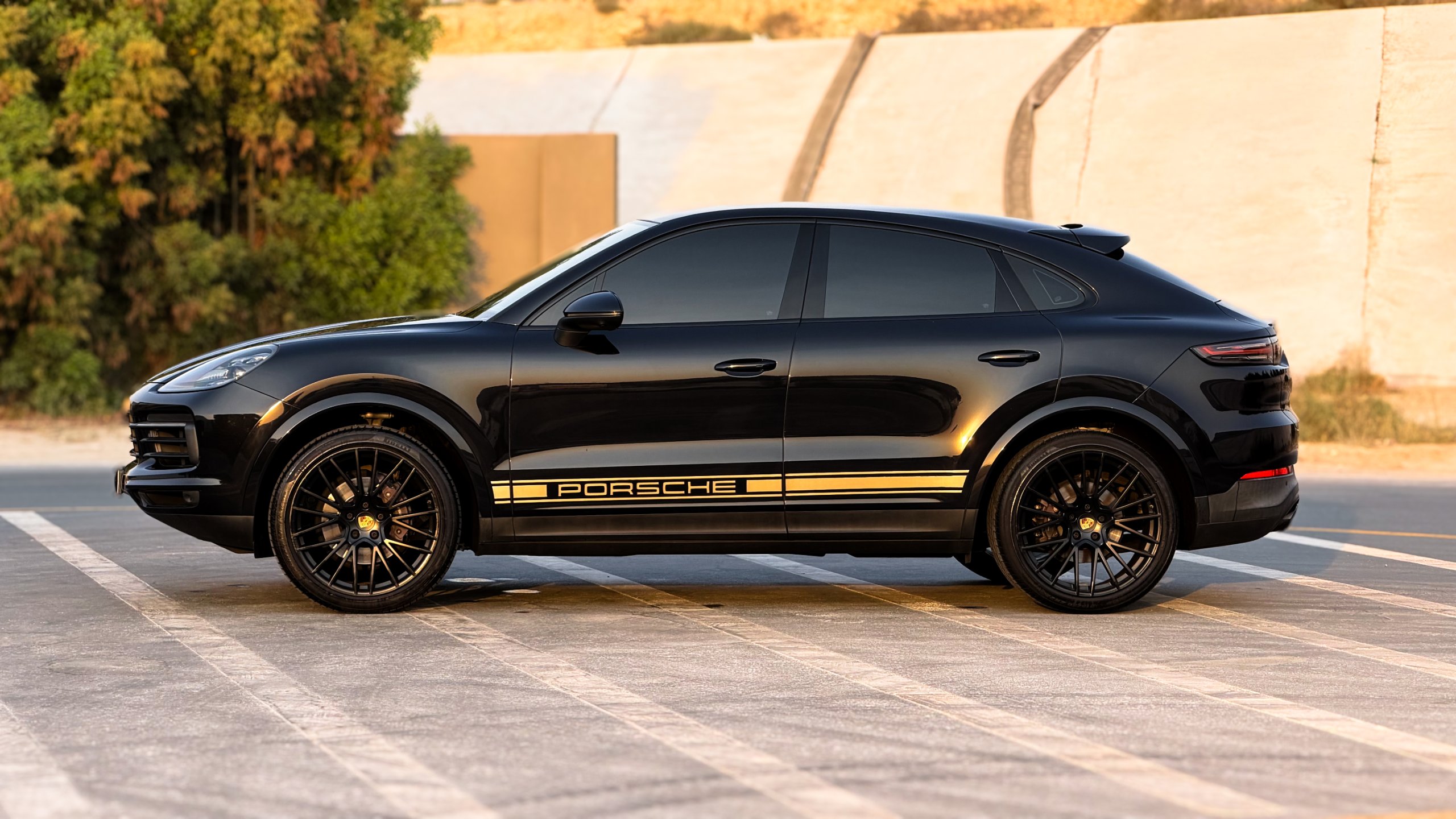 2021 Porsche Cayenne Coupe for sale in Dubai, UAE – photo 4 of 20