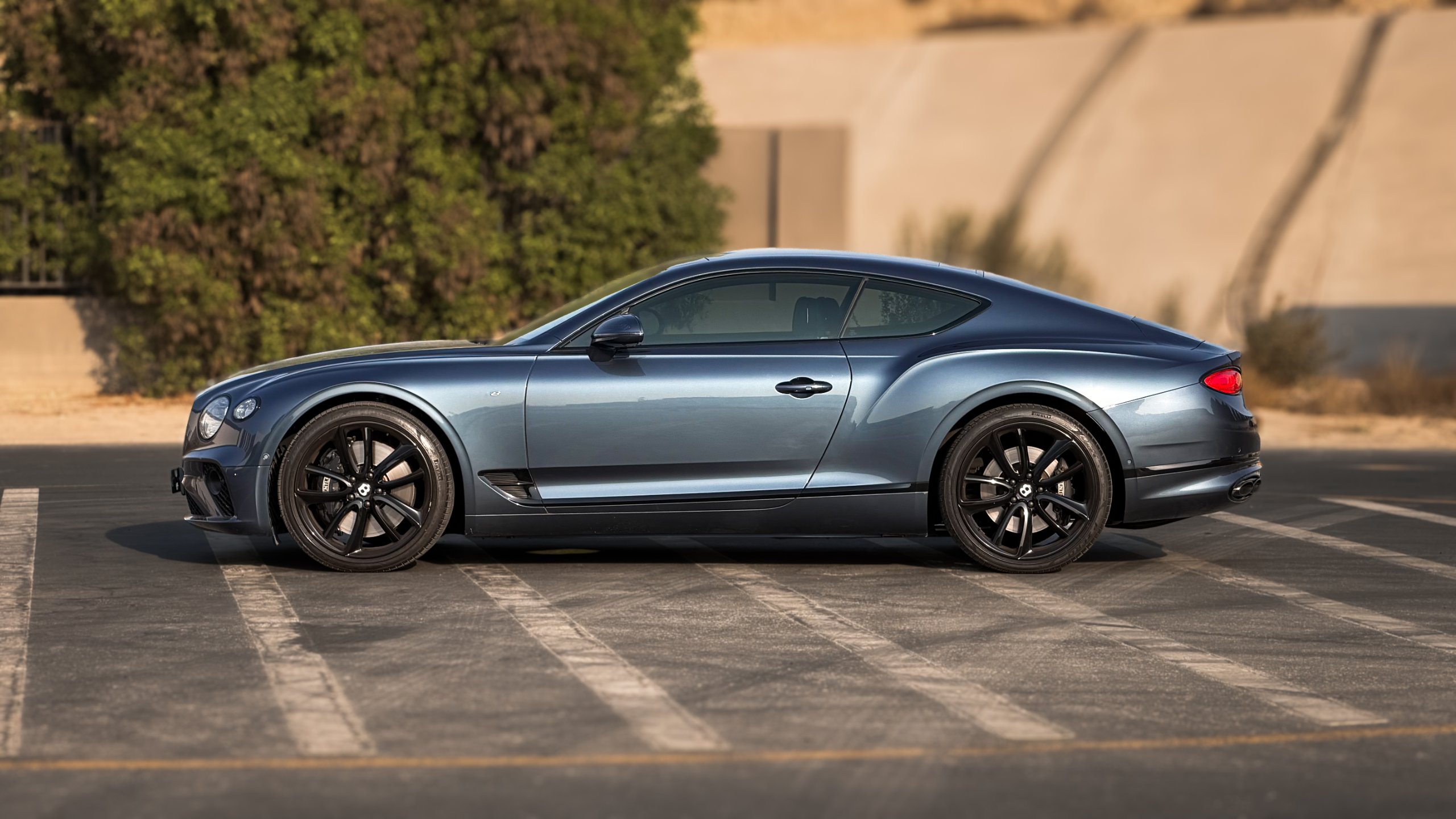 2022 Bentley Continental GT V8 for sale in Dubai, UAE – photo 5 of 20