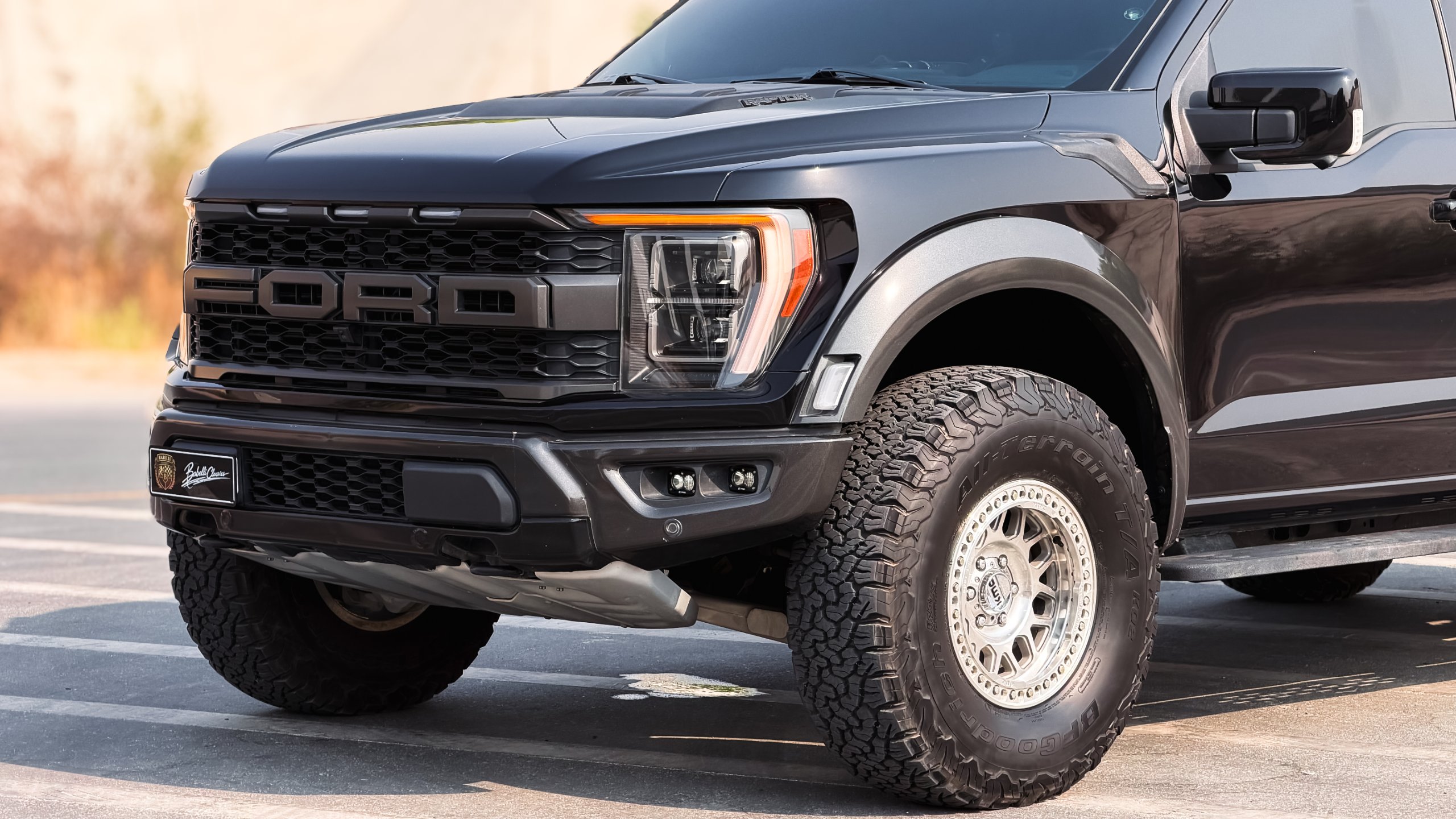 2023 Ford F-150 Raptor (37 Package) for sale in Dubai, UAE – photo 2 of 20