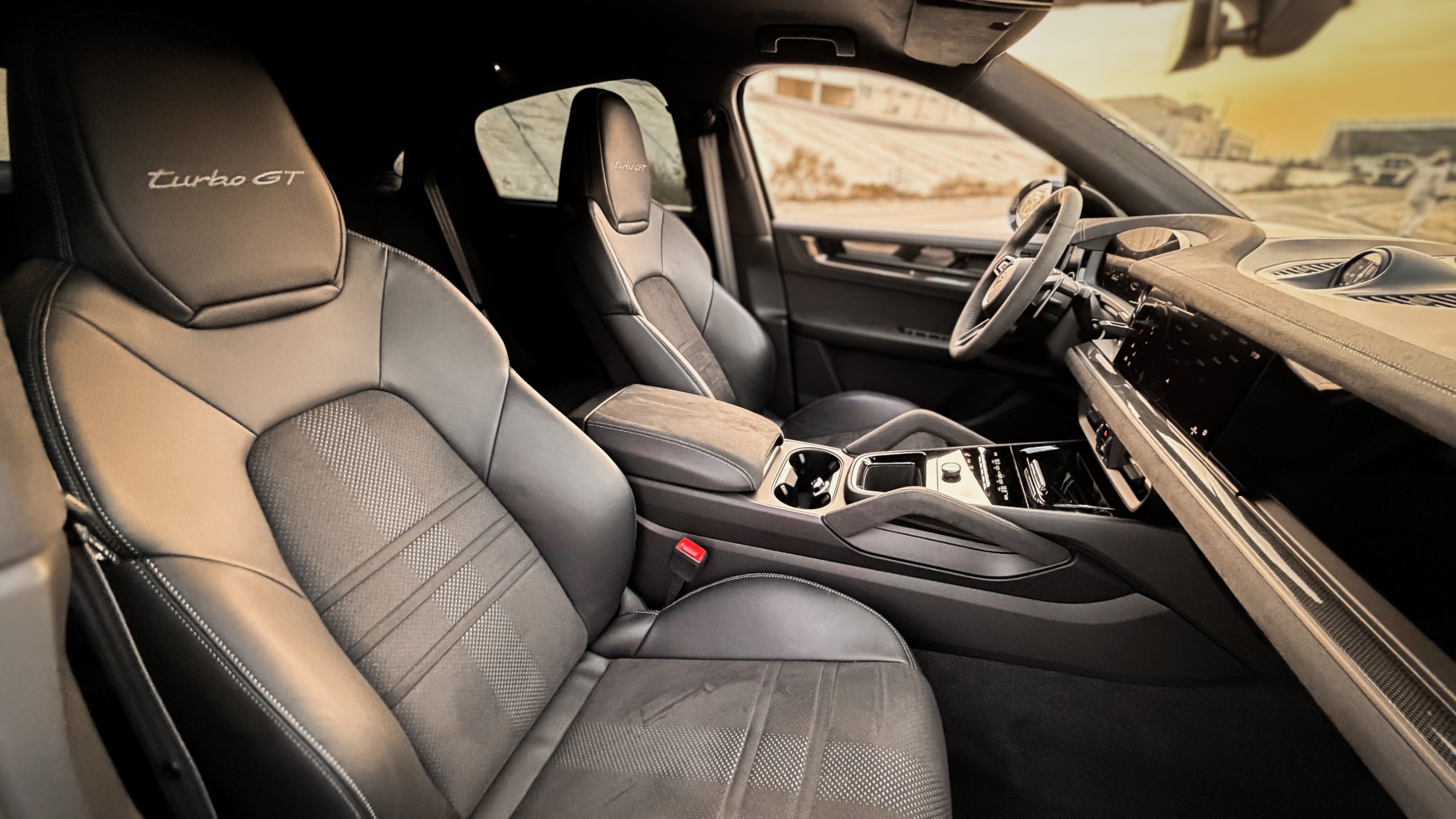 2024 Porsche Cayenne Turbo GT for sale in Dubai, UAE – photo 18 of 20