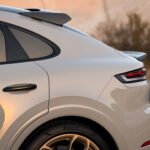 2024 Porsche Cayenne Turbo GT thumbnail 3