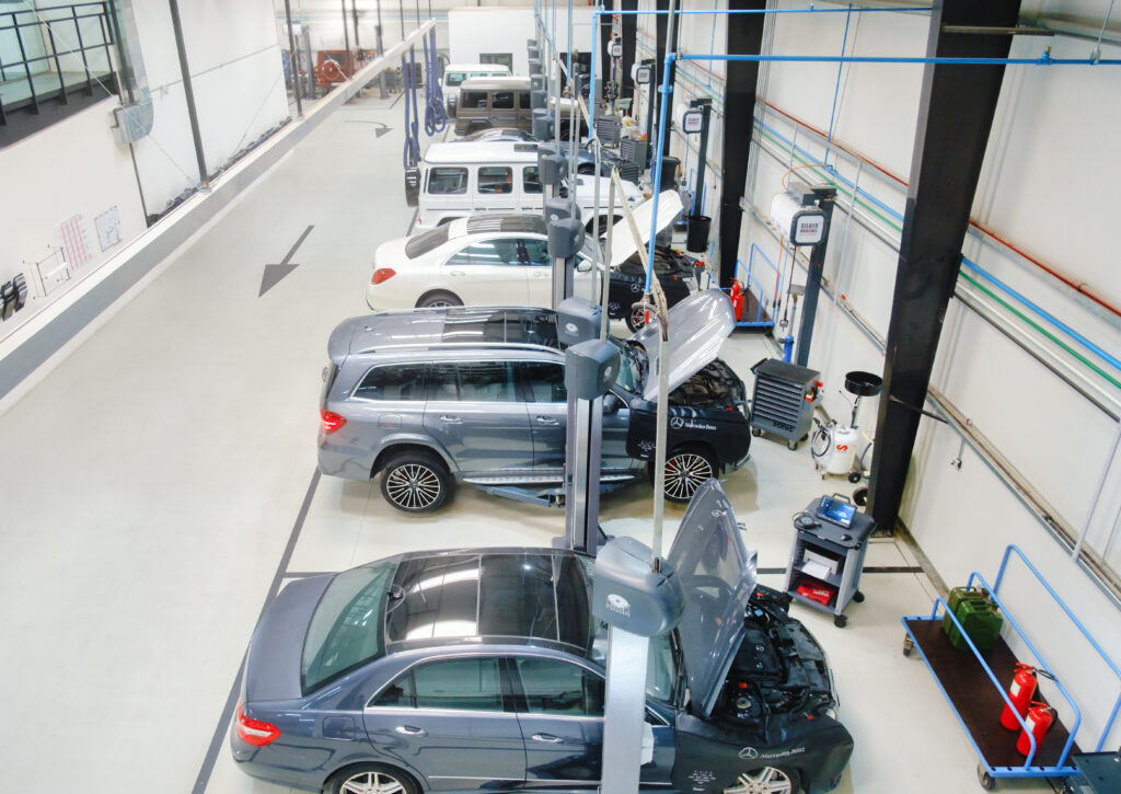 SilberArrows – Mercedes-Benz Service Centre – car garage in Al Quoz, Dubai – photo 3 of 24