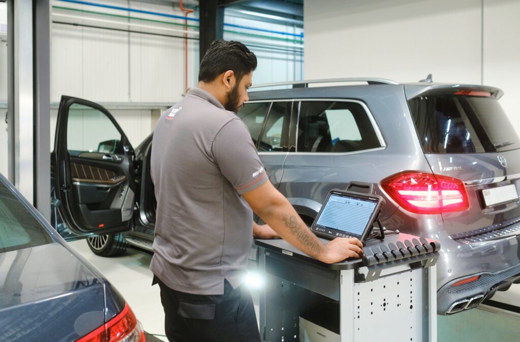 SilberArrows – Mercedes-Benz Service Centre – car garage in Al Quoz, Dubai – photo 4 of 24
