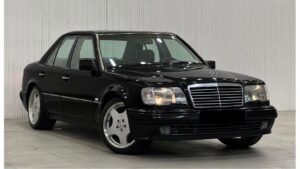 1993 Mercedes-Benz 500E | Black | 109,708 km | Dubai for sale in UAE